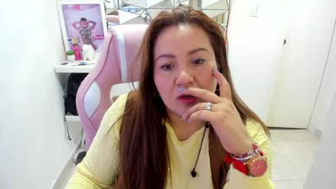 mariana01_m online show from July 7, 2026, 10:52 am