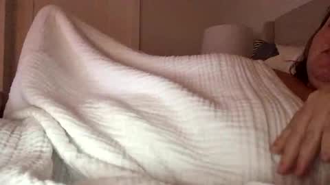 Snapshot of mariana199410 chatting on December 2, 2025, 5:35 am mariana199410 online show from December 2, 2025, 5:35 am