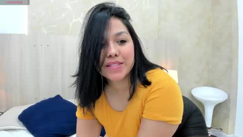 Snapshot of mariana_allen chatting on May 7, 2026, 7:52 pm Mariana Allen online show from May 7, 2026, 7:52 pm