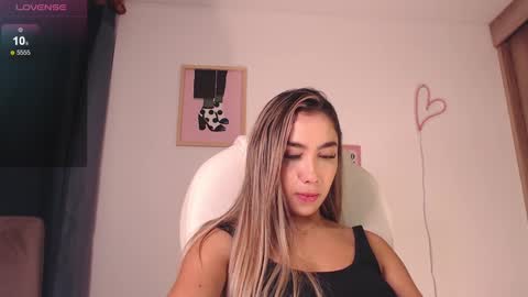 Mariana online show from March 5, 2025, 12:59 am