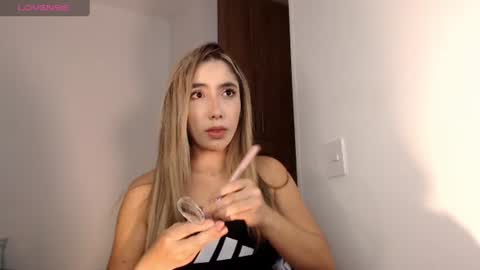 Mariana online show from August 4, 2026, 2:48 am