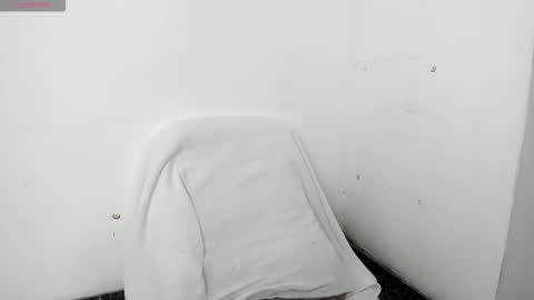 Snapshot of mariana_laurent1 chatting on February 11, 2026, 2:27 am Mariana online show from February 11, 2026, 2:27 am