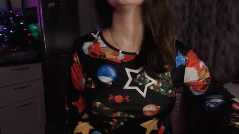 MarianaMur online show from December 27, 2024, 2:12 pm