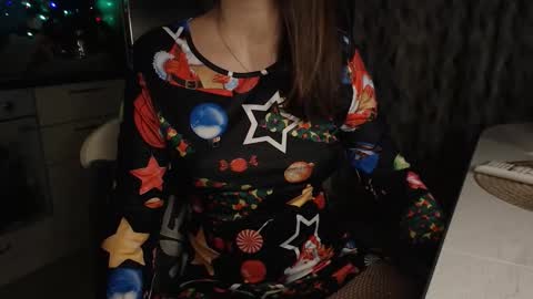 MarianaMur online show from December 31, 2024, 11:17 pm