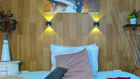 Mariana Angel online show from April 1, 2026, 3:20 pm