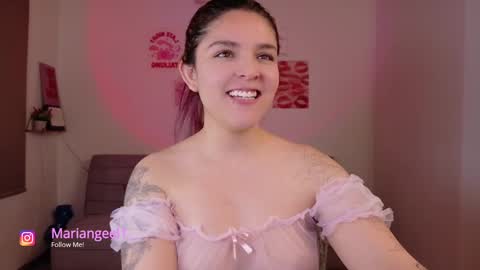 mariangeel_ online show from October 24, 2025, 12:30 am