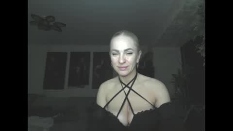 Snapshot of marianna1977 chatting on April 20, 2026, 5:48 pm marianna1977 online show from April 20, 2026, 5:48 pm