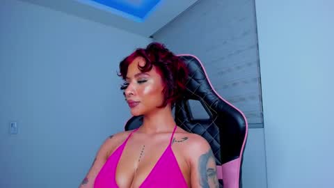 M A R I A N E online show from February 18, 2025, 4:58 am