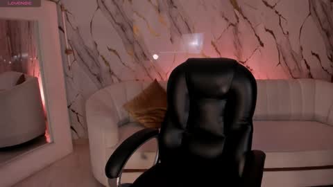 Marianne  online show from March 2, 2026, 8:37 pm