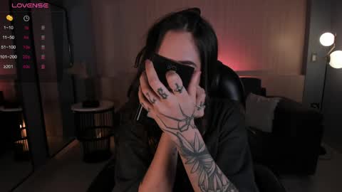 Marianne  online show from April 13, 2026, 12:49 am