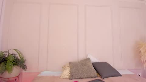 Maria Pettit online show from March 14, 2026, 1:05 pm