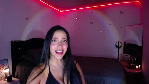 Nicolle online show from March 9, 2025, 12:21 am