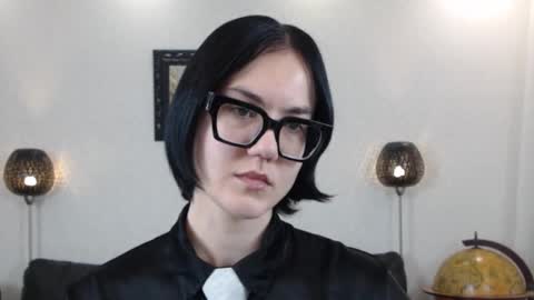 Marie Fitch online show from November 13, 2025, 3:38 am