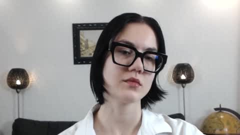 Marie Fitch online show from November 28, 2025, 3:09 am