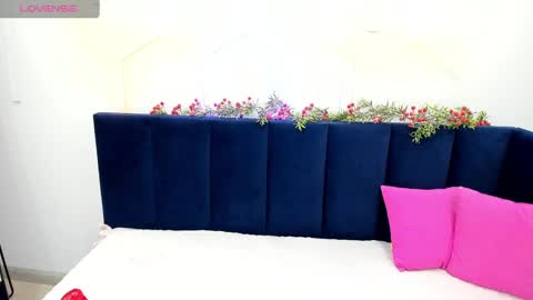 Mary 3 online show from January 14, 2025, 4:57 am