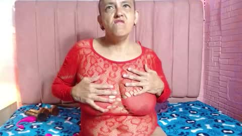 Snapshot of marielahorny303av chatting on January 18, 2026, 1:15 pm marielahorny303av online show from January 18, 2026, 1:15 pm