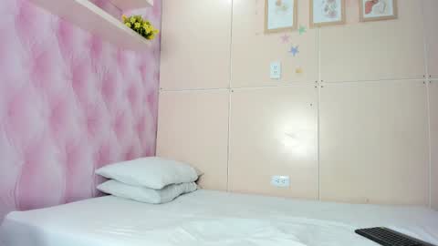 Snapshot of mariemyller chatting on January 21, 2025, 9:04 pm Marie online show from January 21, 2025, 9:04 pm