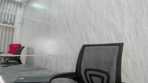 Snapshot of mariemyller chatting on February 8, 2025, 9:46 pm Marie online show from February 8, 2025, 9:46 pm