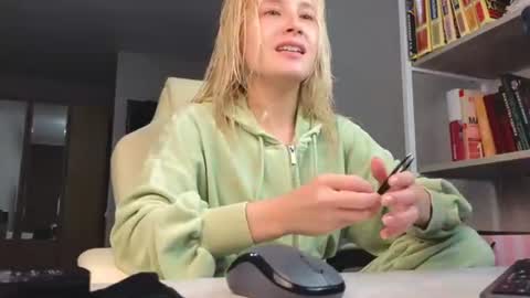 Snapshot of marietta__castro chatting on July 13, 2026, 7:16 pm Marietta online show from July 13, 2026, 7:16 pm