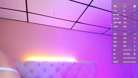 mariie_tayy online show from September 12, 2025, 9:15 pm