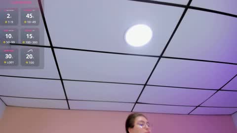 mariie_tayy online show from October 19, 2025, 8:09 pm