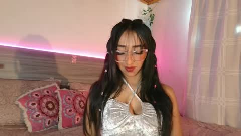 Snapshot of marijaneh chatting on April 5, 2026, 4:59 pm Luna Dulk online show from April 5, 2026, 4:59 pm