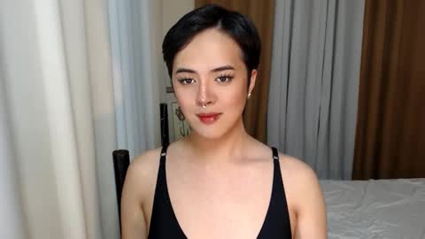 marikosue online show from February 23, 2025, 1:42 pm