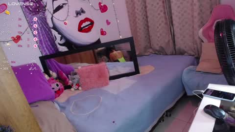 Snapshot of marillynjones_ chatting on January 31, 2025, 8:01 am Marillyn online show from January 31, 2025, 8:01 am