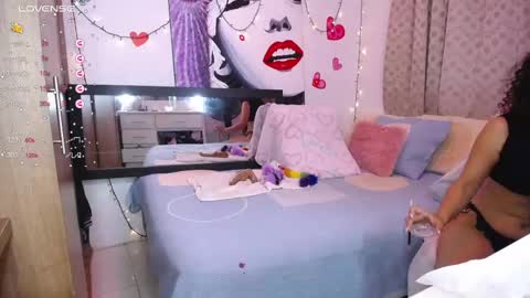 Snapshot of marillynjones_ chatting on February 13, 2025, 9:51 am Marillyn online show from February 13, 2025, 9:51 am