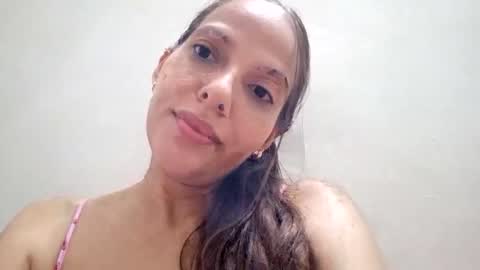 Snapshot of marilyn71 chatting on December 17, 2024, 5:29 am marilyn71 online show from December 17, 2024, 5:29 am