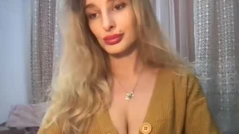 MarilynDevilish online show from December 26, 2024, 9:58 pm