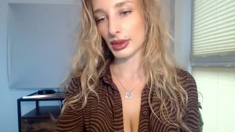 MarilynDevilish online show from January 18, 2025, 8:31 am