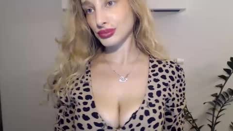 MarilynDevilish online show from January 30, 2025, 4:02 pm