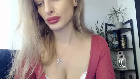 MarilynDevilish online show from March 4, 2025, 3:48 pm