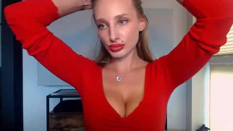 MarilynDevilish online show from September 18, 2025, 4:09 pm