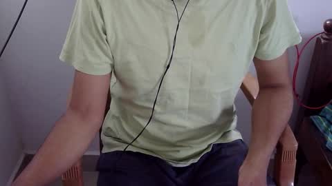 Snapshot of marinavine chatting on February 3, 2026, 3:48 am The SHY UncutBoy online show from February 3, 2026, 3:48 am