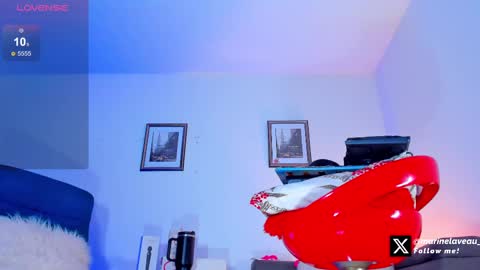 Snapshot of marinelaveau chatting on February 23, 2025, 3:56 am marinelaveau online show from February 23, 2025, 3:56 am