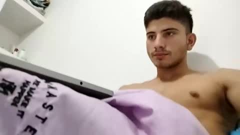 mariobrosss517470 online show from December 12, 2024, 1:43 am