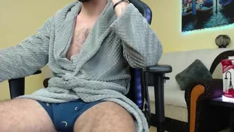 Snapshot of marioslim chatting on December 22, 2024, 4:48 pm marioslim online show from December 22, 2024, 4:48 pm