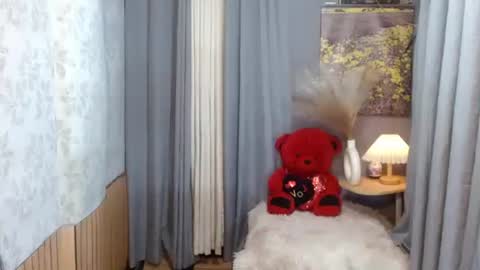 Snapshot of mariposa_911 chatting on March 5, 2026, 11:01 pm LEAH online show from March 5, 2026, 11:01 pm