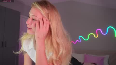 Mary online show from April 10, 2026, 5:06 pm