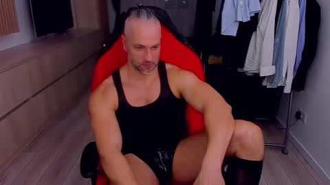 MarisMuscle online show from February 25, 2026, 8:18 pm