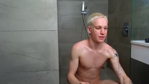 MariusHunter online show from April 4, 2026, 6:27 pm