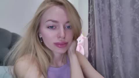 Snapshot of mariwell chatting on May 18, 2026, 4:07 am mariwell online show from May 18, 2026, 4:07 am
