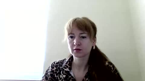 mariza_love359092 online show from April 21, 2026, 9:48 am