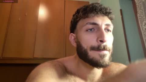 Snapshot of mark_ariete chatting on June 5, 2026, 9:31 pm mark_ariete online show from June 5, 2026, 9:31 pm