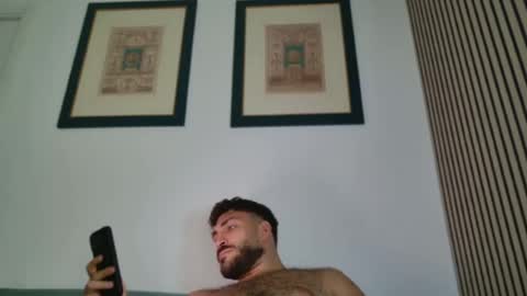 Snapshot of mark_ariete chatting on August 4, 2026, 2:30 pm mark_ariete online show from August 4, 2026, 2:30 pm
