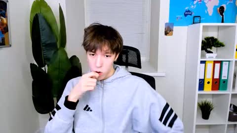 Mark online show from February 8, 2026, 2:42 pm