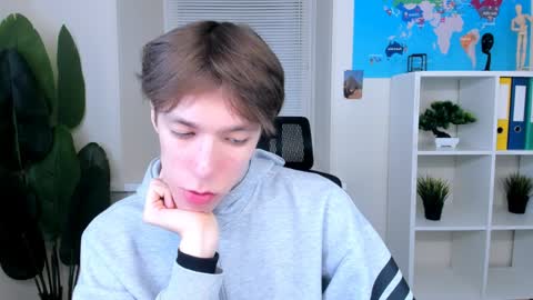 Mark online show from April 11, 2026, 2:54 pm