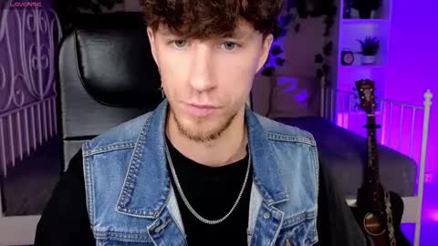 mark_caron online show from October 11, 2025, 8:18 pm